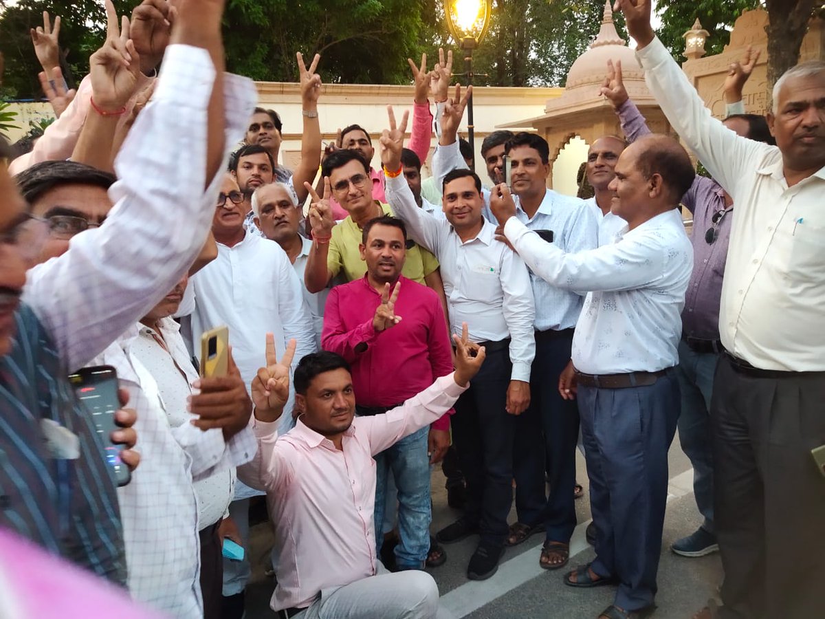 ANILGARHWAL07's tweet photo. https://t.co/ZXnP89gnX5