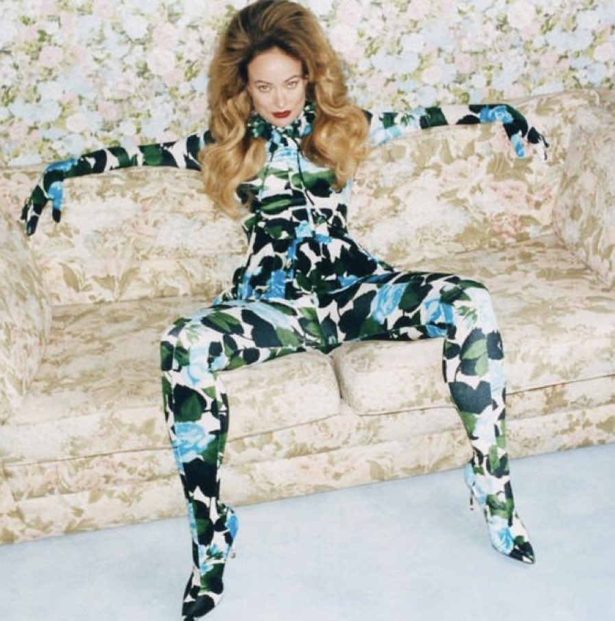 evarrry's tweet photo. #manspread #girlboss #feminist #Feminism #oliviaiswild #notladylike #thisiswomanhearmeroar https://t.co/LfvIA6kE1x