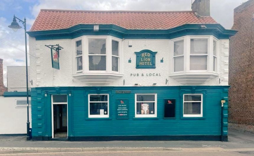 Chapter2uk's tweet photo. We're back!! Playing at the Red Lion in Barton This Saturday 3rd September from 9pm!!! https://t.co/wqaxbTmH7b