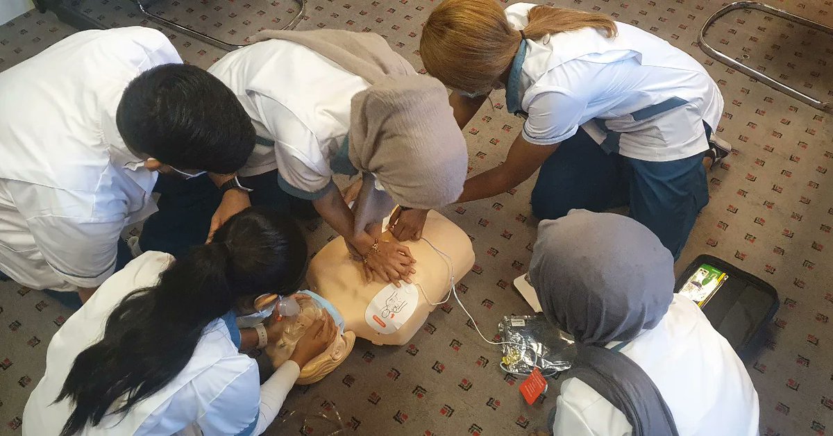 asm_aid's tweet photo. Great bunch today....really competitive and enjoyable to teach!
#HammersmithMedicinesResearch 
#basiclifesupporttraining https://t.co/nujW5AUhjb