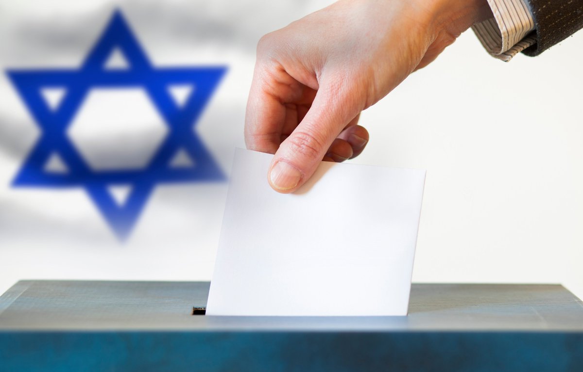 mecarc's tweet photo. טור חדש מפי ד"ר חן פרידברג!

"האם ניתן לייצב את המערכת הפוליטית בישראל?"

"פעם החמישית בארבע השנים האחרונות ילכו אזרחי ישראל לקלפיות. מדובר בבחירות בכל 2.4 שנים בממוצע – תדירות..."

קראו עוד:
https://t.co/g44wgjHOxK

#בחירות #ישראל #פוליטיקה https://t.co/ZLS8ExHdJO