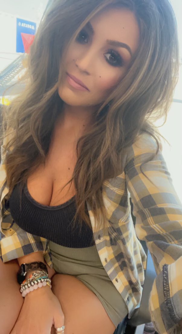 itzzzmad's tweet photo. Off to Vegas ✈️ https://t.co/WwRjzobb2n