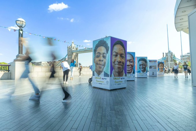 tbc_lndn's tweet photo. Less than 10 days left of @LDNBridgeCity's S.M.I.L.E-ing Boys Exhibition.
#Photography by @universoulbrand of #Southwark pupils has been on #QueensWalk addressing the specific #mentalhealth needs of black boys whilst challenging negative stereotypes.
Stroll down before it ends! https://t.co/3Nw0ewW13V