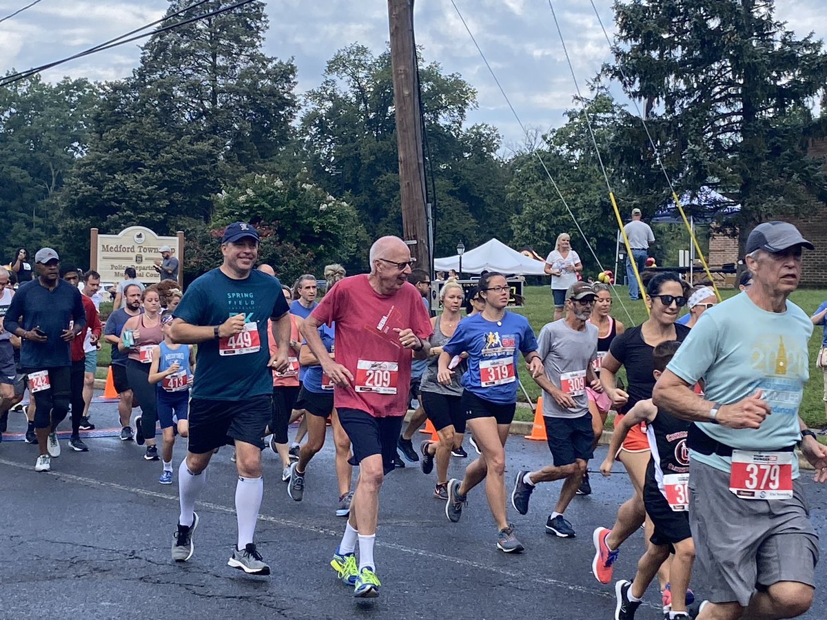 Hunger5K's tweet image. Only 4 more days to score the pre-race day registration price of $30!  Sign up now at stampouthunger5k.com and join us on Monday!