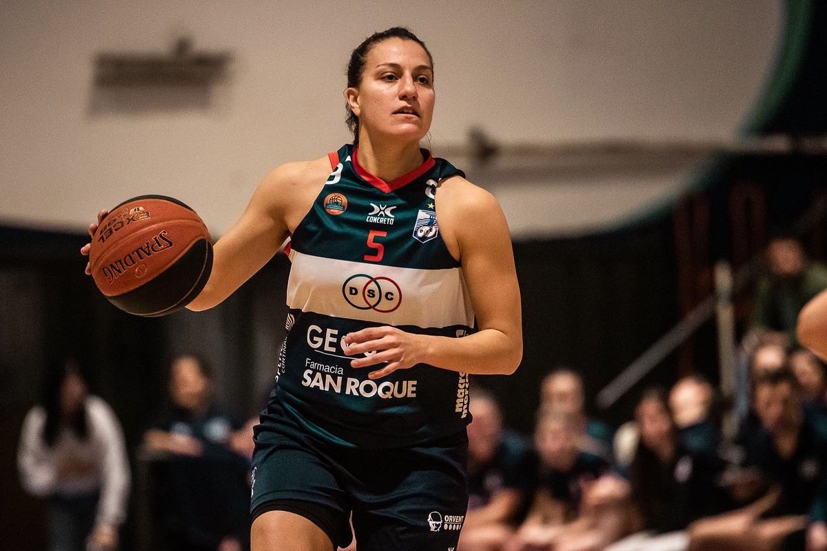 Paoferrari57's tweet photo. Segunda Victoria esta semana 💪🏼✌🏼 @DSCbasquet
El sábado más y Mejor 💜🤍
📸 @ramirocicao
#LFBuruguay #eldefe #aportodas https://t.co/xqkNAki5RO