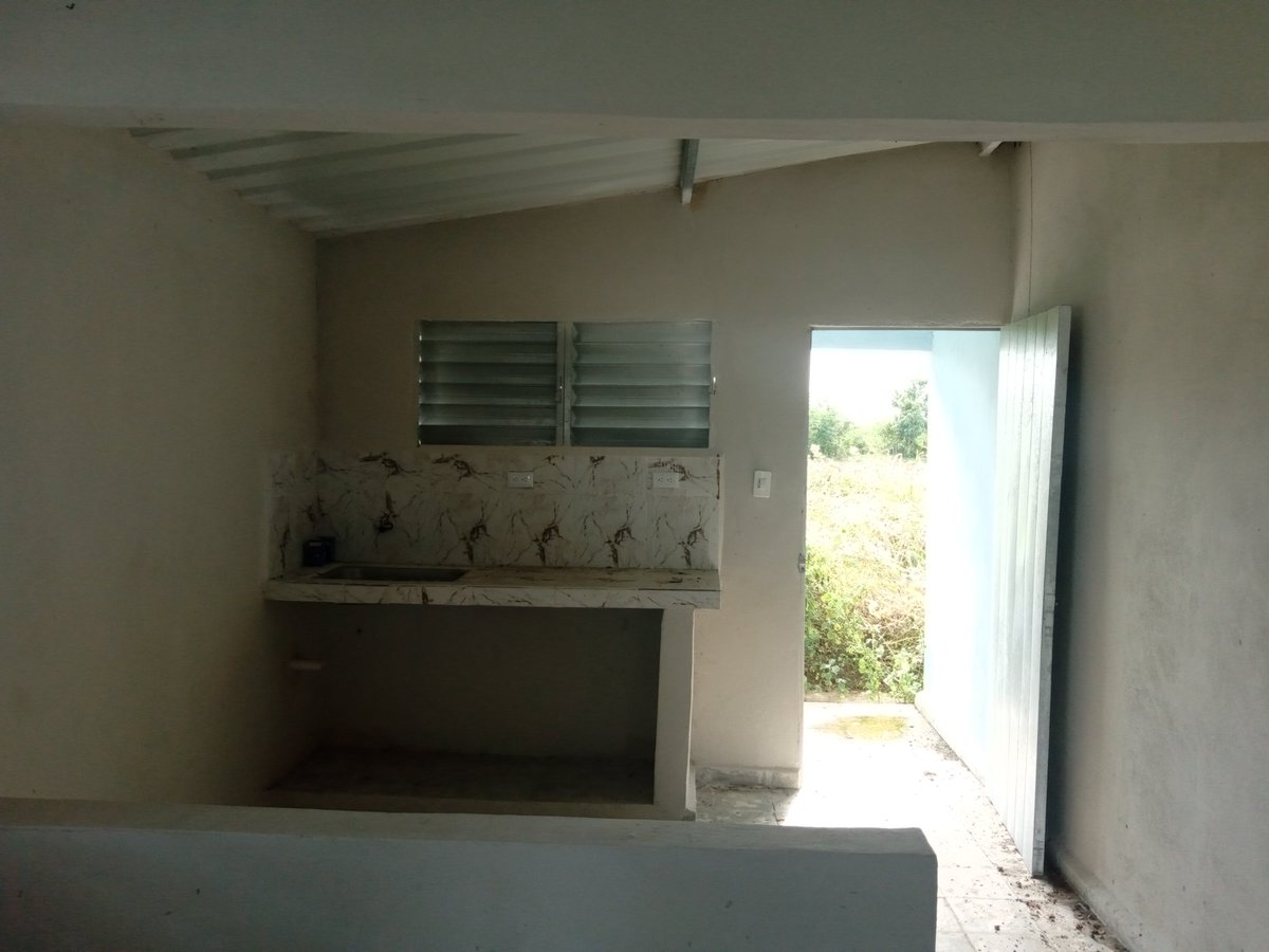 AmppPresidente's tweet photo. Se realiza la entrega de  2 vivienda en el Consejo Popular el Asiento municipio #Chambas de afectaciones climatológicas.
#CubaVive #CubaPorLaVida #CiegodeAvila. @IzquierdoAlons1 @TomsAlexisMart1 @AniaRosa10 @chamberohoy https://t.co/QfCJhTUGW9