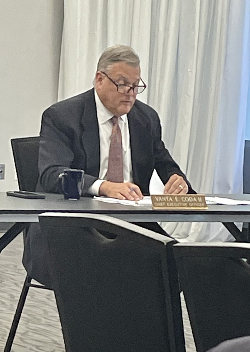PortsofIndiana's tweet photo. Productive Commission meeting taking place in our HQ Indianapolis office. #WeArePOI https://t.co/XgWZZKTZdd