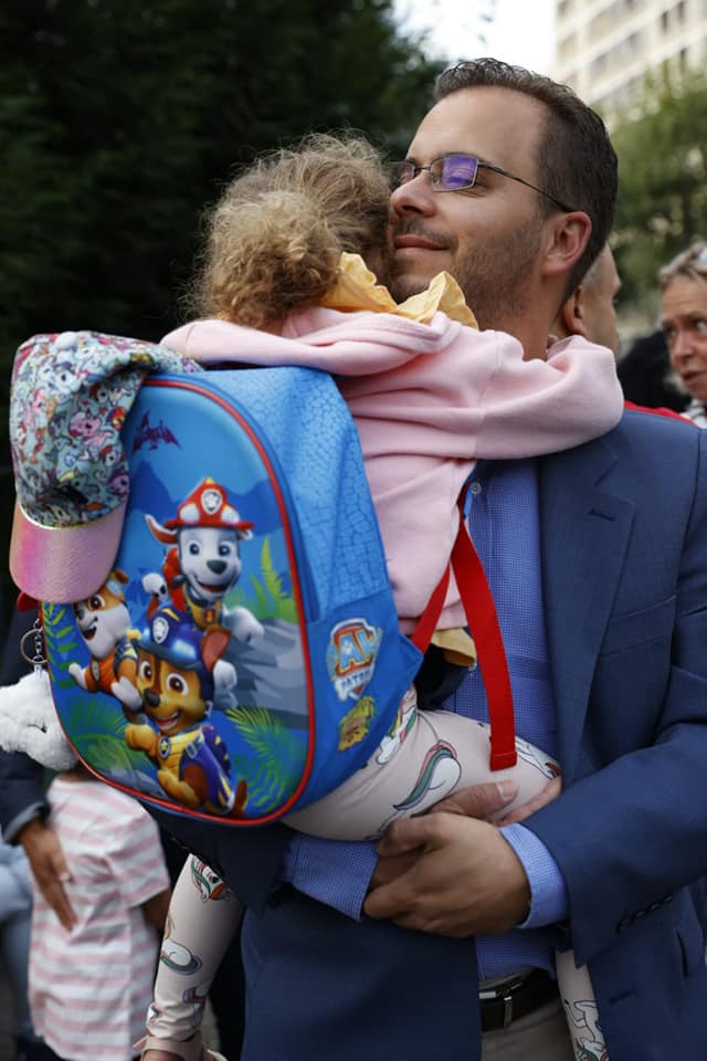 💪 Ça y est ! Plus de 10 000 élèves Meudonnais ont effectué leur rentrée aujourd'hui !

🥳 Une journée pleine d'émotions pour les enfants et leurs parents. La Ville vous souhaite une année scolaire pleine de réussite !