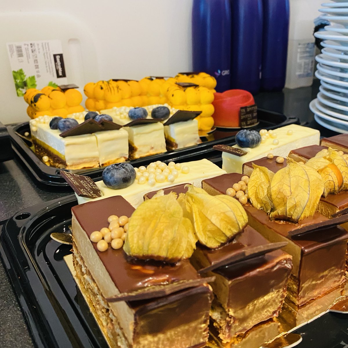 It’s our 4th birthday 🎂

Today we’re celebrating four years of innovation, ingenuity, and incredible teamwork. 

We’re on fire for the future of data work 🚀