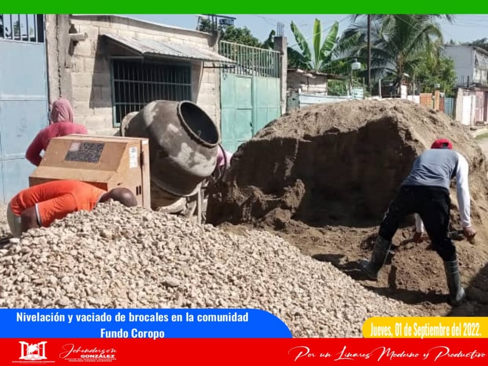 #1Sept Continúan los trabajos de nivelación, sección longitudinal vial y vaciado de  brocales en la calle 6 del sector Valle III de la comunidad Fundo Coropo. Seguimos trabajando por el mejoramiento de nuestras vías públicas. #ElMetroRenace .<a href="/Soykarinacarpio/">Karina Carpio</a> @JohendersonMrt