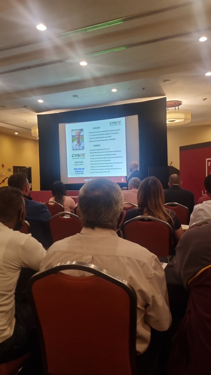 laureanova's tweet photo. En el seminario de mantenimiento de campos de fútbol con los colegas Alexis pinto y Raul Viso auspiciado por la @FVF_Oficial dictado por @CenecSpain #turfmanagement #superintendentlife #Agronomy #headgroundskeeper https://t.co/h0Jmxpm7h3