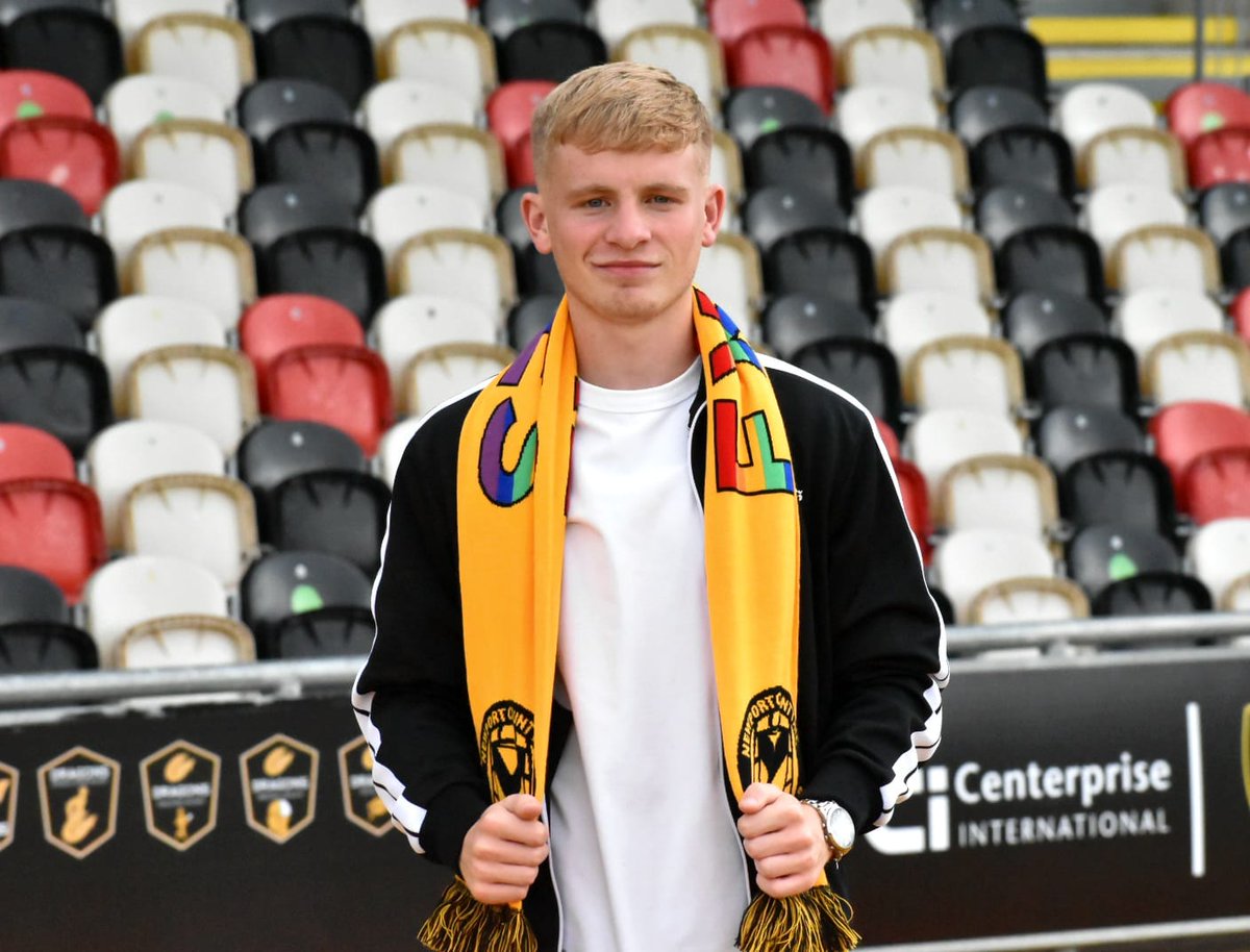 NewportCounty's tweet photo. Newport County AFC are delighted to complete the loan signing of 𝗛𝗔𝗬𝗗𝗘𝗡 𝗟𝗜𝗡𝗗𝗟𝗘𝗬 from Aston Villa! 

#HeyHayden 👋  #NCAFC🧡🖤

https://t.co/AIr6XJAKzA https://t.co/VhLU5l13LE