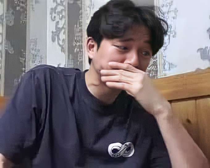kdramaholic561's tweet photo. When everyone is posting about how they look homeless only 99% of time but you look homeless 100% of the time https://t.co/dzXJQMTUfh