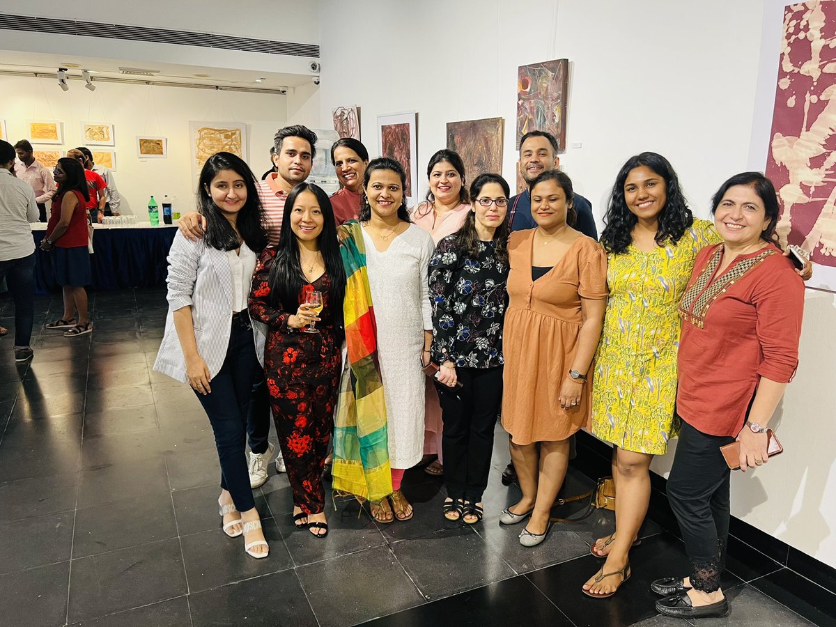 alliancefrdelhi's tweet photo. Glimpse from the farewell party of our Academic Director Mr Guillaume Grangeon...
#farewell #farewellparty #NewJourney #Office #alliancefrancaise #Afdelhi #Director #Fete https://t.co/TrYXYD6G7h
