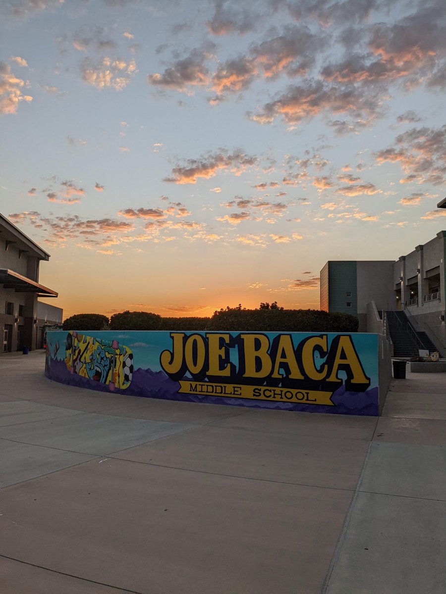 JbmsCounseling's tweet photo. @ColtonJUSD @JBMS_CJUSD @SupervisorBaca @DrFrankMiranda @7Izzy5 @DrMScribner It certainly was a beautiful evening @JBMS_CJUSD https://t.co/EXrNrISpR6