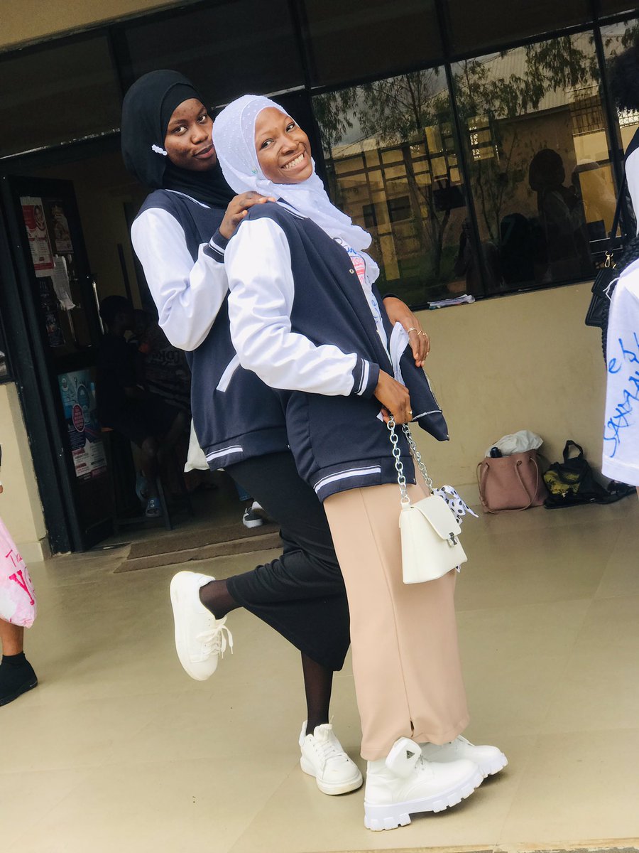 Rofihar_aladire's tweet photo. All that hardwork for just a piece of paper?…Congratulation to me on getting my piece of paper 🎉
Mom, dad, big brother, baby sis..thanks for all you’ve been doing
Bsc Microbiology bagged 📌
#uniosun #uniosunsignout #22graduate #iamoutofschool #graduated #graduate https://t.co/RWBCtc5voa
