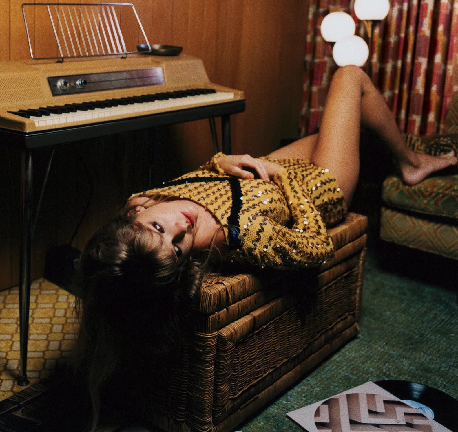 Taylor Swift Facts Jade Green Is The Best Selling Edition Of Midnights Vinyl T Co Twjs0scxs8 Twitter