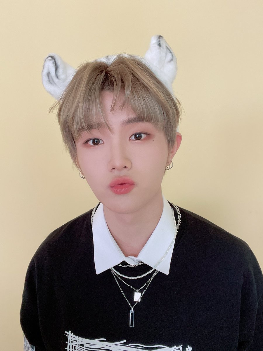 7KingsGF's tweet photo. Happy Birthday To our cloud king Chiwoo. Even though you have ended your time with KINGDOM we as Kingme will never forget you 💕 I hope you are happy and Healthy doing what is best for you #CHIWOO #CloudKing #작은_구름의_날 https://t.co/2XW4guou23