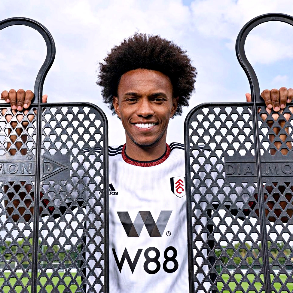 FblP3PhX0AAiyBg?format=jpg&name=medium