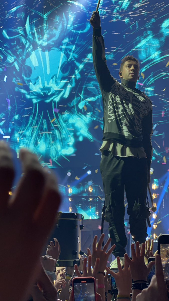 medleydun's tweet photo. i had a tyler joseph moment last night dont tell josh i swerved https://t.co/KwqD59xWZ1