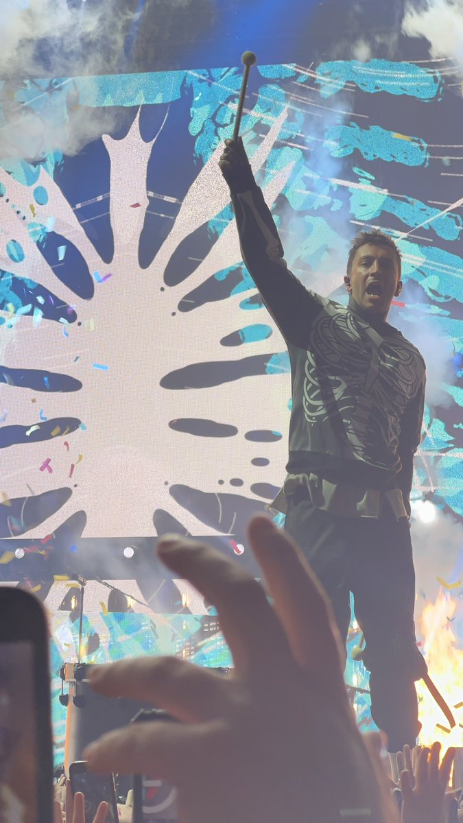 medleydun's tweet photo. i had a tyler joseph moment last night dont tell josh i swerved https://t.co/KwqD59xWZ1
