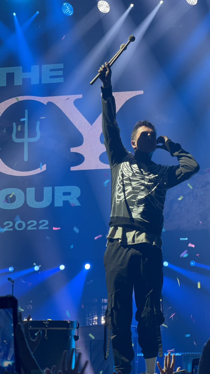 medleydun's tweet photo. i had a tyler joseph moment last night dont tell josh i swerved https://t.co/KwqD59xWZ1