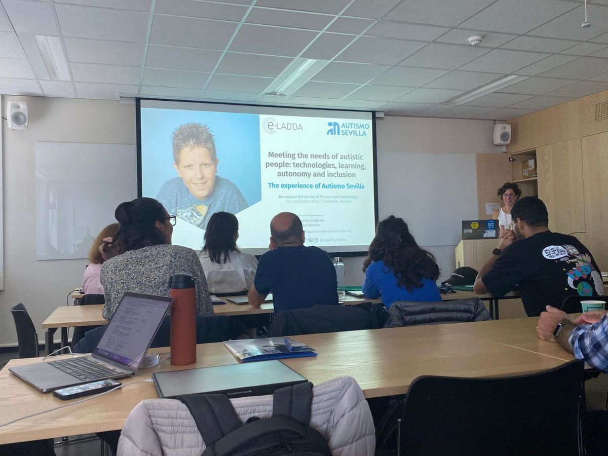 Autismo_Sevilla's tweet photo. Nuestra compañera Angélica está estos días en Trondheim (Noruega) asistiendo a un encuentro del Proyecto #ELADDA. Allí ha compartido nuestra experiencia en los proyectos #CulturaFacil y #Digitool y como facilitamos aprendizajes a través de la tecnología
#ProyectosAS #TEA https://t.co/sXCKt099zN