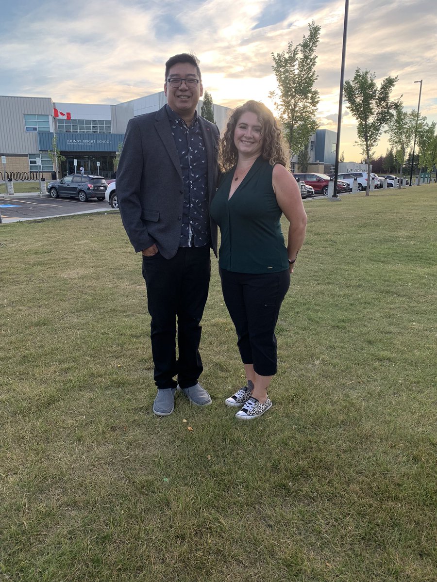 NathanIpYEG's tweet photo. It was a pleasure to join @kendraslugoski earlier this morning on location at @JBJaguars to talk about the #firstdayofschool & the need for a high school in #swyeg. Always great to see students, staff & parent volunteers as well. #abed #epsb https://t.co/uqMN4e0mXu