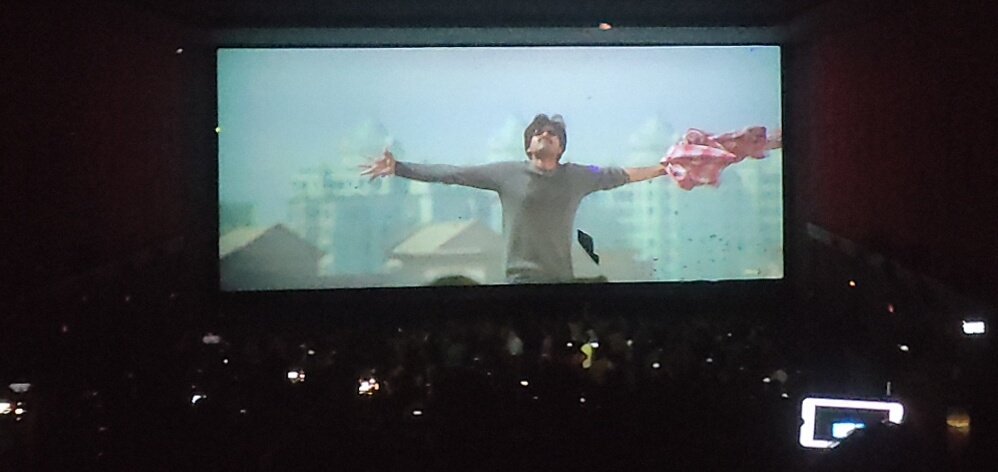 vinodmacherla9's tweet photo. Celebrate Chesukovali kani Screens Chimpadam not at all good ☹️ 😠

#Jalsa4KCelebrations #JalsaSpecialShows #pawankalyan
#HBDJanasenani #Jalsa 
#Jalsa #PawanKalyan #JalsaStorm 
#HariHaraVeeraMallu #JanaSenaniBirthdayFest2022
#HBDJanaSenaniPawanKalyan https://t.co/fsJzPq2D8O