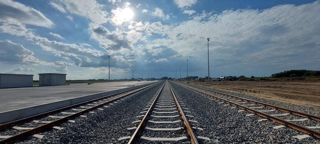 Ideal conditions for intermodal: Hupac getting closer to launching first terminal in Poland bit.ly/3q3qy5S

#intermodal #containers #Hupac #ports #Antwerp #Warsaw