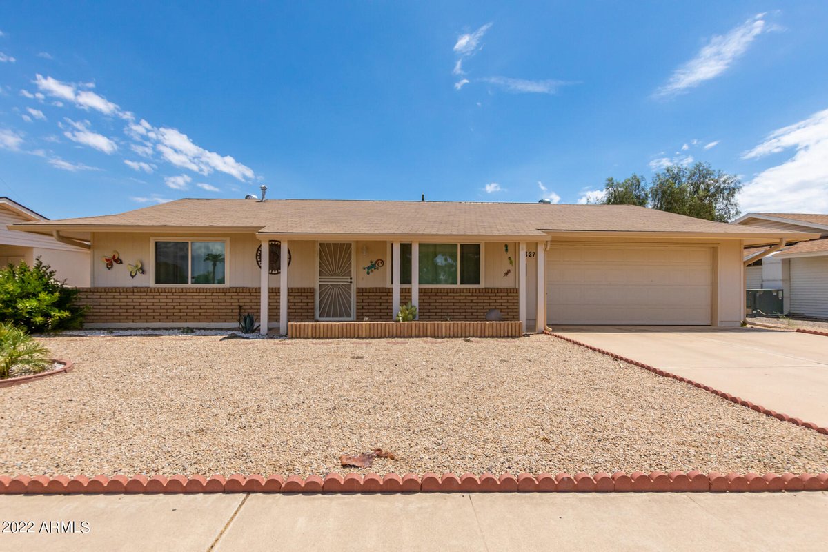 TawilShereen's tweet photo. Simply amazing in Sun City. Move into this 2 BD/ 1 BA now! Call/text/DM me today!  https://t.co/ge31pOt7sc https://t.co/ld4cpCGtQc