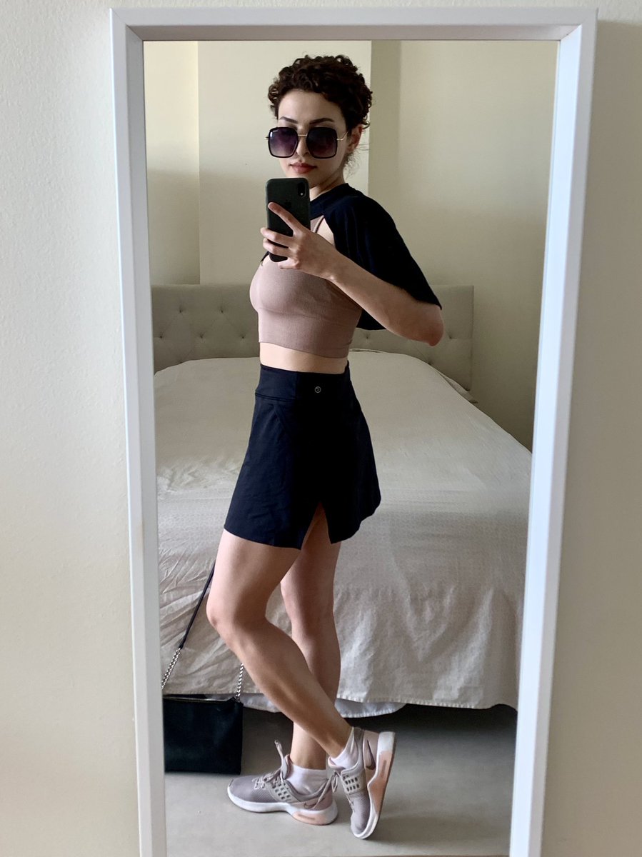 sawhellll's tweet image. روزهای پایانی تابستون🤧 وقت سوییچ به شلوار