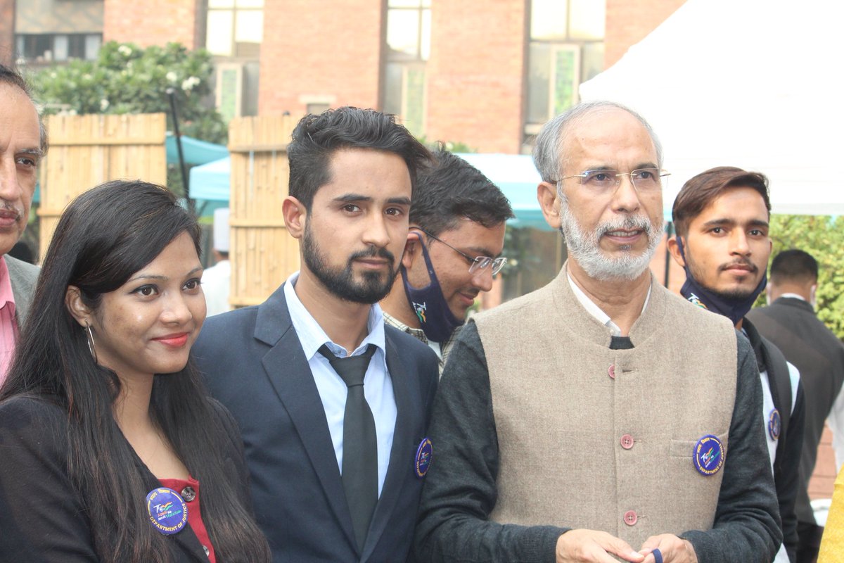 Quasar Nazir Bhat tweet media