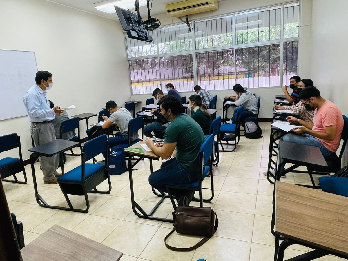 fimcmespol's tweet photo. Nuestros estudiantes poniendo a prueba sus conocimientos en la 2da Evaluación del término académico. #Acuicultura #IngNaval #Oceanografía https://t.co/oUTbQVHuZa