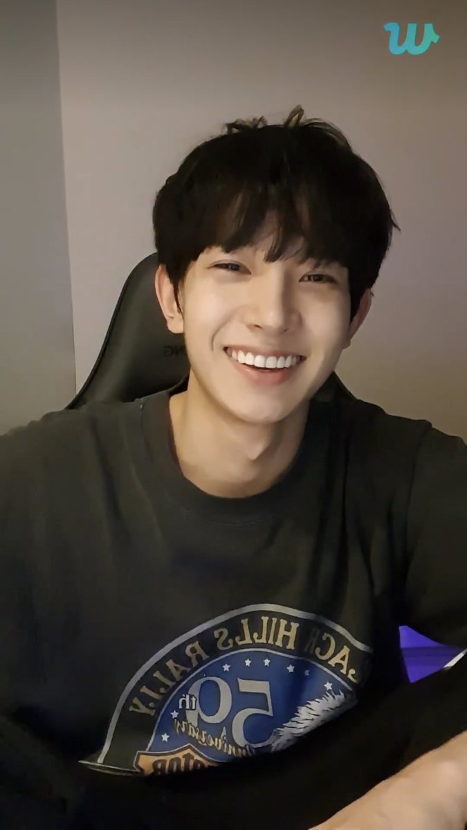 enhypenweverse's tweet photo. [EN-LIVE RECAP 🌟] 220901
“Live after work”

Heeseung’s VLIVE Playlist 🎵

ANYWHERE ANYTIME - george
ttm(thinktoomuch) - george Feat. BIG Naughty
The loved one - Yerin Baek
Runaway (Intro) - Miso
Alone - Miso

@ENHYPEN_members @ENHYPEN #ENHYPEN #엔하이픈 https://t.co/Sd45u39Onx