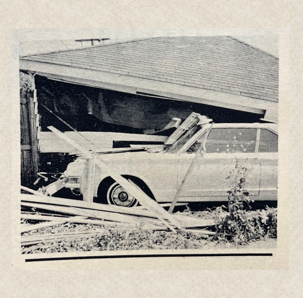 lincolnwoodlib's tweet image. Today&apos;s #ThrowbackThursday is a scene of a crash into a Lincolnwood home at 4742 Pratt Ave in 1965. Thankfully nobody was harmed. #HistoricalCollections #PublicLibrary #Lincolnwood #History