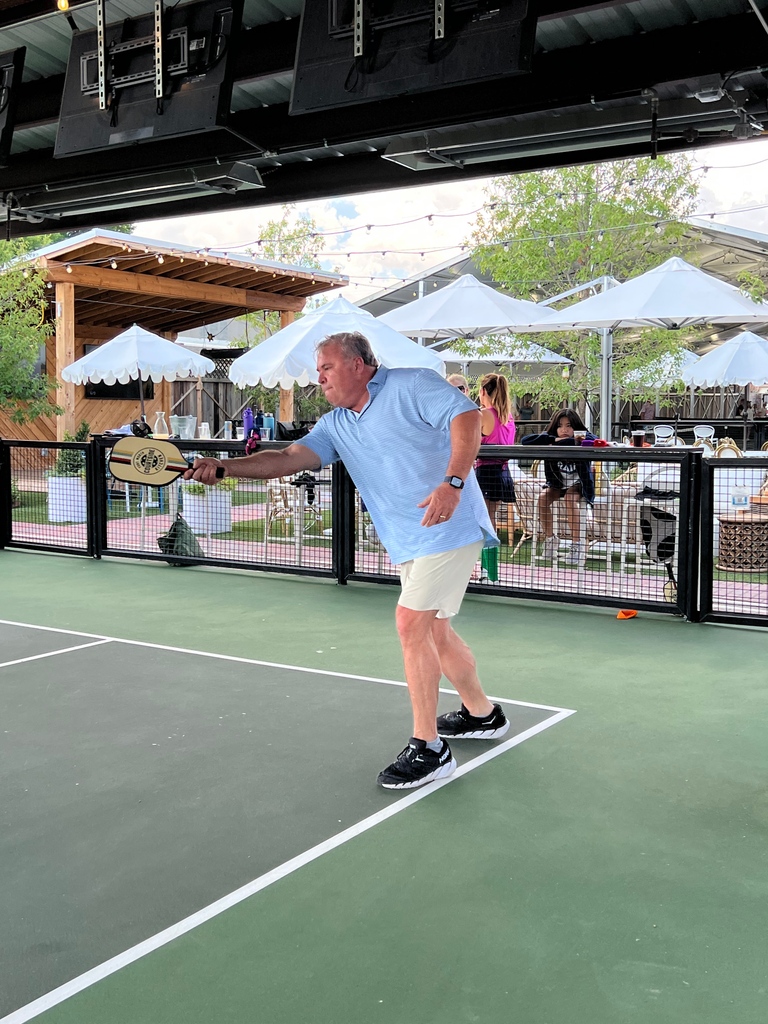 EOFortWorth's tweet photo. Family Pickleball was a hit! 🏓 ⁠Thank you to all who came out and made our August social event so fun. Don't miss our next event in Oct. at the racetrack! Join us for a great fall social event at Lone Star Park on Oct 8, 5-10:30 pm. Register today at https://t.co/fwOwfyUJSG.⁠ https://t.co/bAr2ijzuTa
