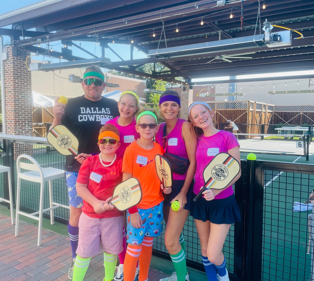 EOFortWorth's tweet photo. Family Pickleball was a hit! 🏓 ⁠Thank you to all who came out and made our August social event so fun. Don't miss our next event in Oct. at the racetrack! Join us for a great fall social event at Lone Star Park on Oct 8, 5-10:30 pm. Register today at https://t.co/fwOwfyUJSG.⁠ https://t.co/bAr2ijzuTa