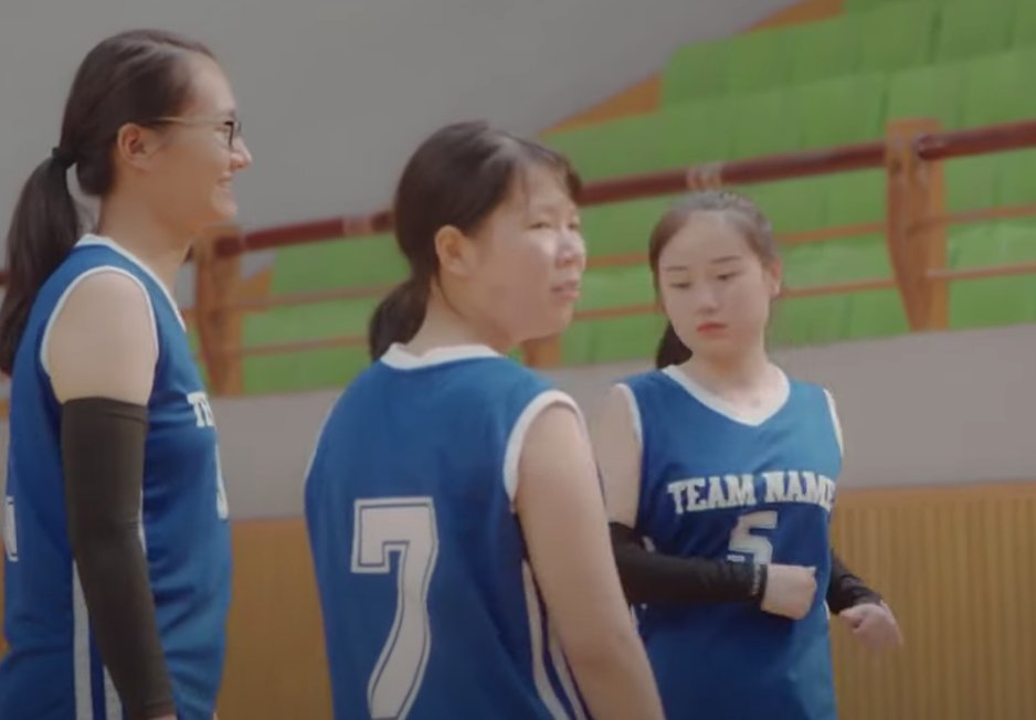 LisaChenWing's tweet photo. I'm new to watching #cdrama and it brings me great joy to see incidental English in the costumes. (With respect, I would be so bad at picking shirts in any language, including English.) https://t.co/a54fMC4Vre