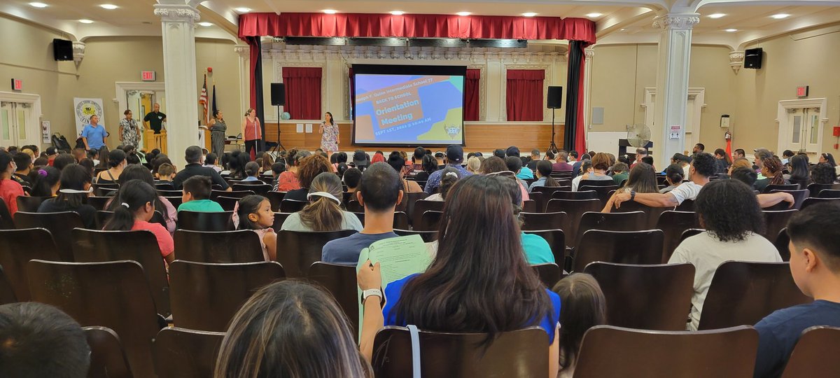 IS77Queens's tweet photo. And were back!... Orientation Day 🏫 

#JFQ #IS77 #MiddleSchool #School #Ridgewood #Queens #NYC #NY #NewYork #NewYorkCity #Orientation https://t.co/khs2ZOGjyd