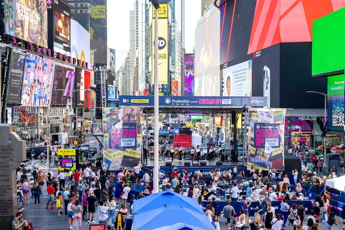 TimesSquareNYC's tweet photo. Curtain Up Broadway Festival returns to Times Square! ⭐️ This exciting three-day event celebrates the the Broadway community and new 2022/2023 season in the heart of #TimesSquare with @BroadwayLeague  @playbill  and @prudential, airing live on @abc7ny 🎟️ #CurtainUp #PlayBill https://t.co/ihqUNhPTAL