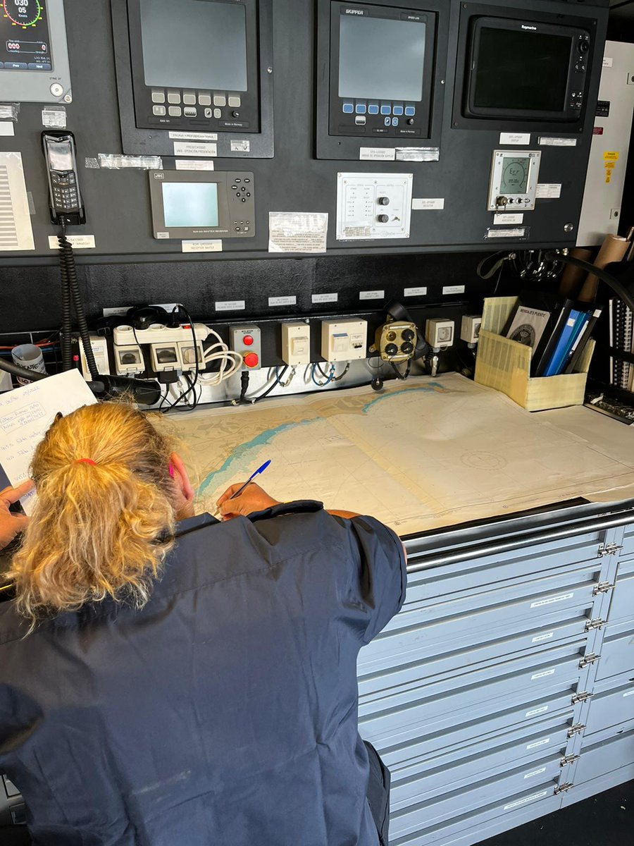 Armada_esp's tweet photo. El #P45Audaz continúa adiestrándose y preparándose para el ejercicio "Dynamic Messenger 22" #DYMS22 que tendrá lugar en septiembre, y en el que el buque integrará hasta 4 vehículos no tripulados.
#SomosLaArmada🇪🇦⚓ https://t.co/9rBYTbhiJh
