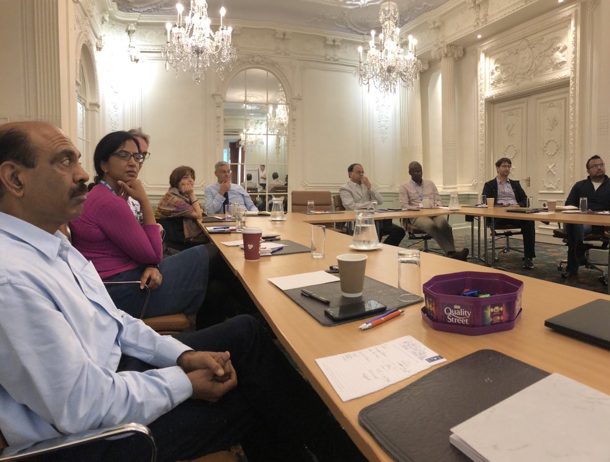 MartinaYanga's tweet image. Acute Medicine Education Development day ⁦@epsom_sthelier⁩  Exceeded all expectations ⁦@sifrazer⁩ ⁦@richardbogle⁩ ⁦@paulineswift5⁩. Thanks to all our educators who attended. Flawless! Excellent feedback. Great plans for delivering outstanding education.