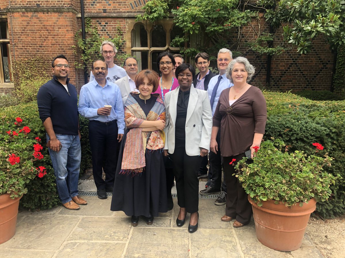 MartinaYanga's tweet image. Acute Medicine Education Development day ⁦@epsom_sthelier⁩  Exceeded all expectations ⁦@sifrazer⁩ ⁦@richardbogle⁩ ⁦@paulineswift5⁩. Thanks to all our educators who attended. Flawless! Excellent feedback. Great plans for delivering outstanding education.