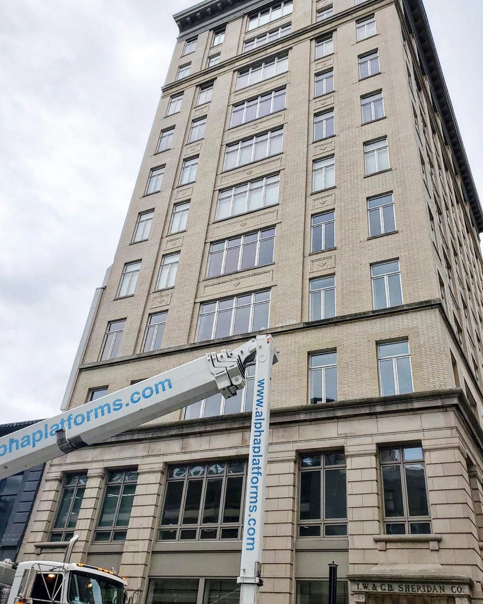FSIArchitecture's tweet photo. Facade Inspection time #FSIArchitecture #FISP #LL11 #alphaplatforms https://t.co/KrLuVqc4BQ