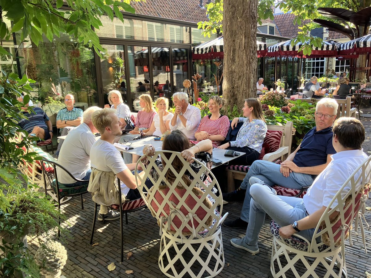 christienstoker's tweet photo. Na een bezoek aan de Krimpenerwaard en de Goudse binnenstad, zijn we neergestreken in t oude weeshuis @RelaisChateaux #TeamRegioportefeuille #RegioDeals https://t.co/SoaTvQ7TqZ