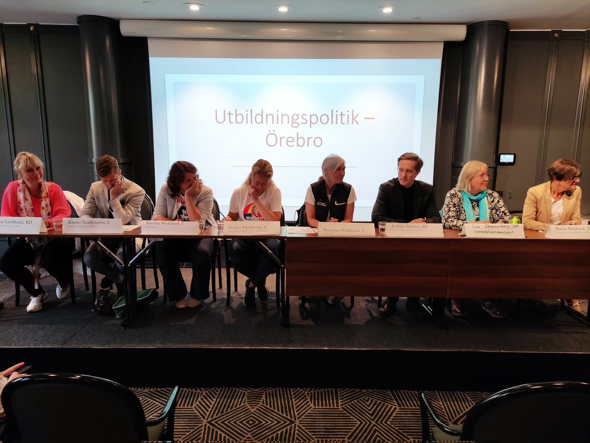 masen56's tweet photo. @lararnas, @Lararforbundet och @Skolledare i Örebro har inför valet nu en utfrågning av politiska partier i Örebro om utbildningspolitik i Örebro kommun. Moderator är Pia Rizell, Lärarförbundet och Svante Tideman, @svantide, LR. https://t.co/gCVRblcBK7