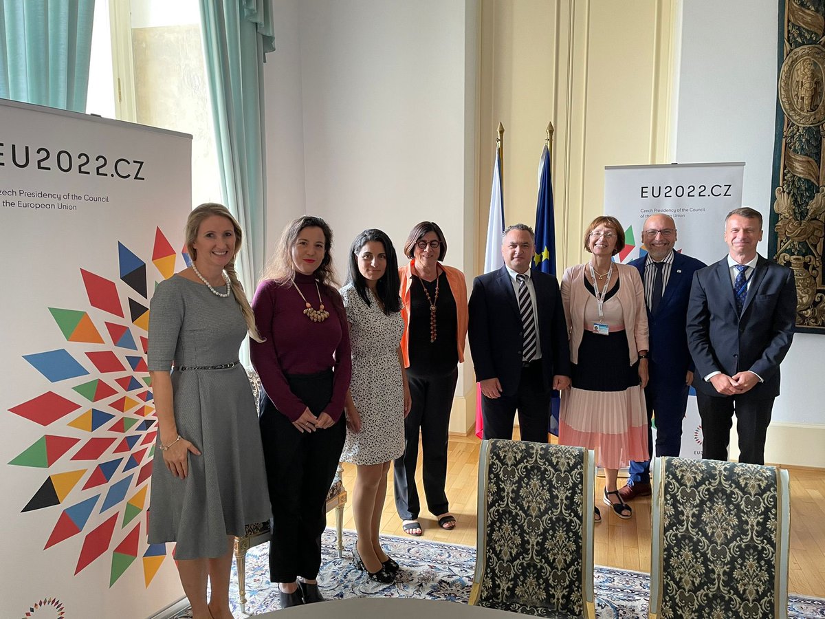 CzechMFA_MENA's tweet photo. Discussions with friends &amp; partners are the best. During today's 🇨🇿🇮🇱 consultations in Prague with H.E. J. Zarka, Deputy Director General &amp; colleagues from @IsraelMFA we touched:

▶️ bilateral relations &amp; cooperation
▶️ 🇮🇷 nuclear file
▶️ #MENA security &amp; proliferation issues https://t.co/OjGmY0kmru