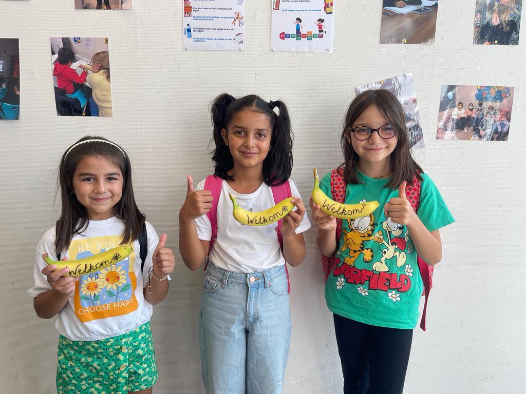 maarifBE's tweet photo. We heten iedereen van harte welkom! 📚👧🏻👦🏻
📸 Instagram: maarifbe
👤Facebook: Maarif Belgium
💭Website: https://t.co/PkI3ZFKKED
📱Whatsapp: 0492 78 57 31
#maarif #education #eğitimedeğer #teamgent #maarifbelgium #maarifvakfı https://t.co/8J06nQGB5R