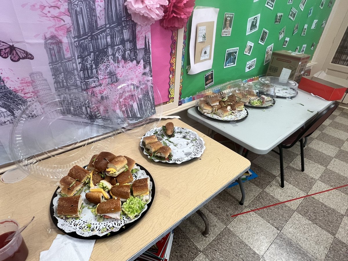 Thank you to our PTA for a delicious lunch while we work hard to get ready for a GREAT NEW YEAR 🎉